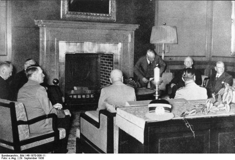 Чёрный день Мюнхена. Как западные державы помогли Гитлеру уничтожить Чехословакию 5d44ee75