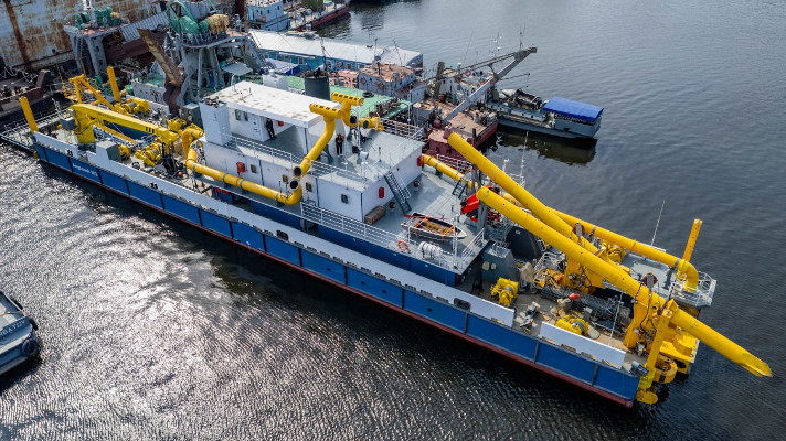 Землесос "Амурский-203"